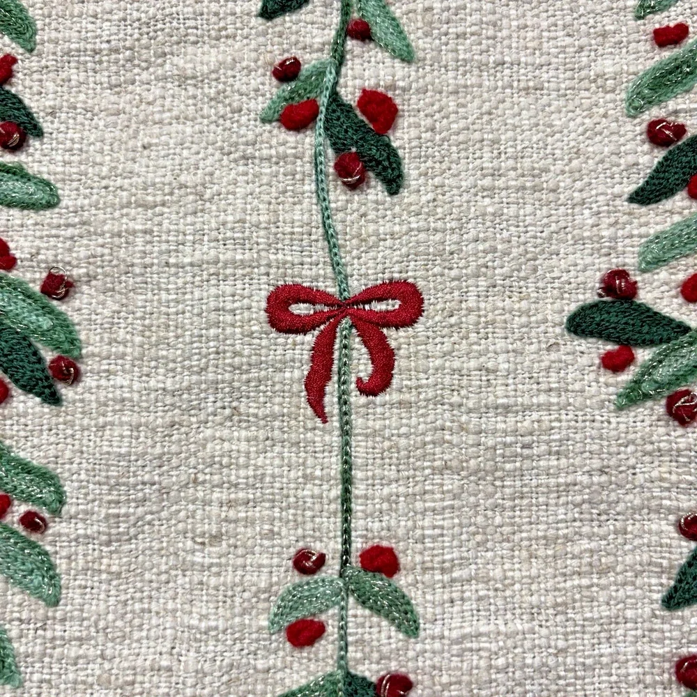 TAHARI Home Christmas Table Runner Natural Red and Green Holly Silver 16